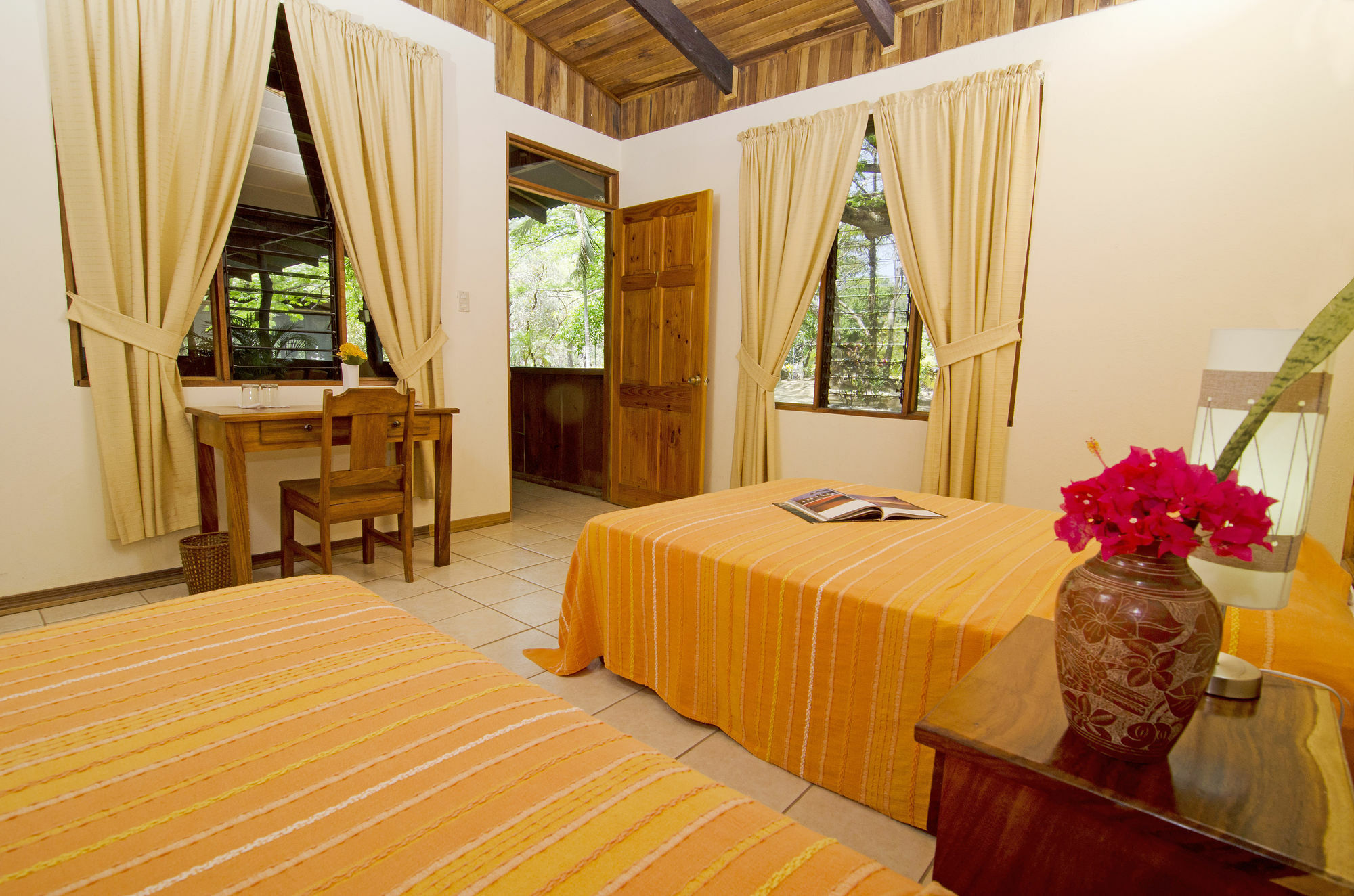 Rancho Curubande Lodge Liberia Exterior photo